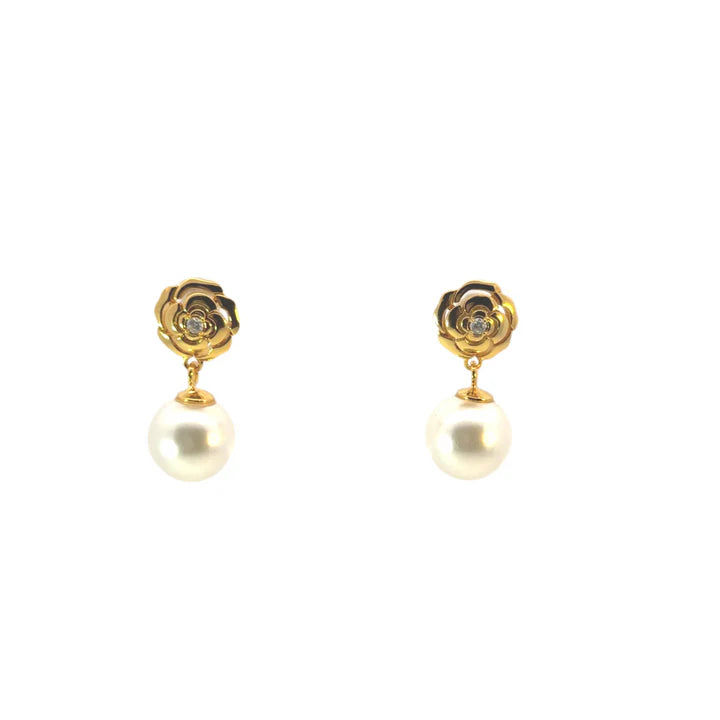 Yara Flower Pearl Studs | Gold