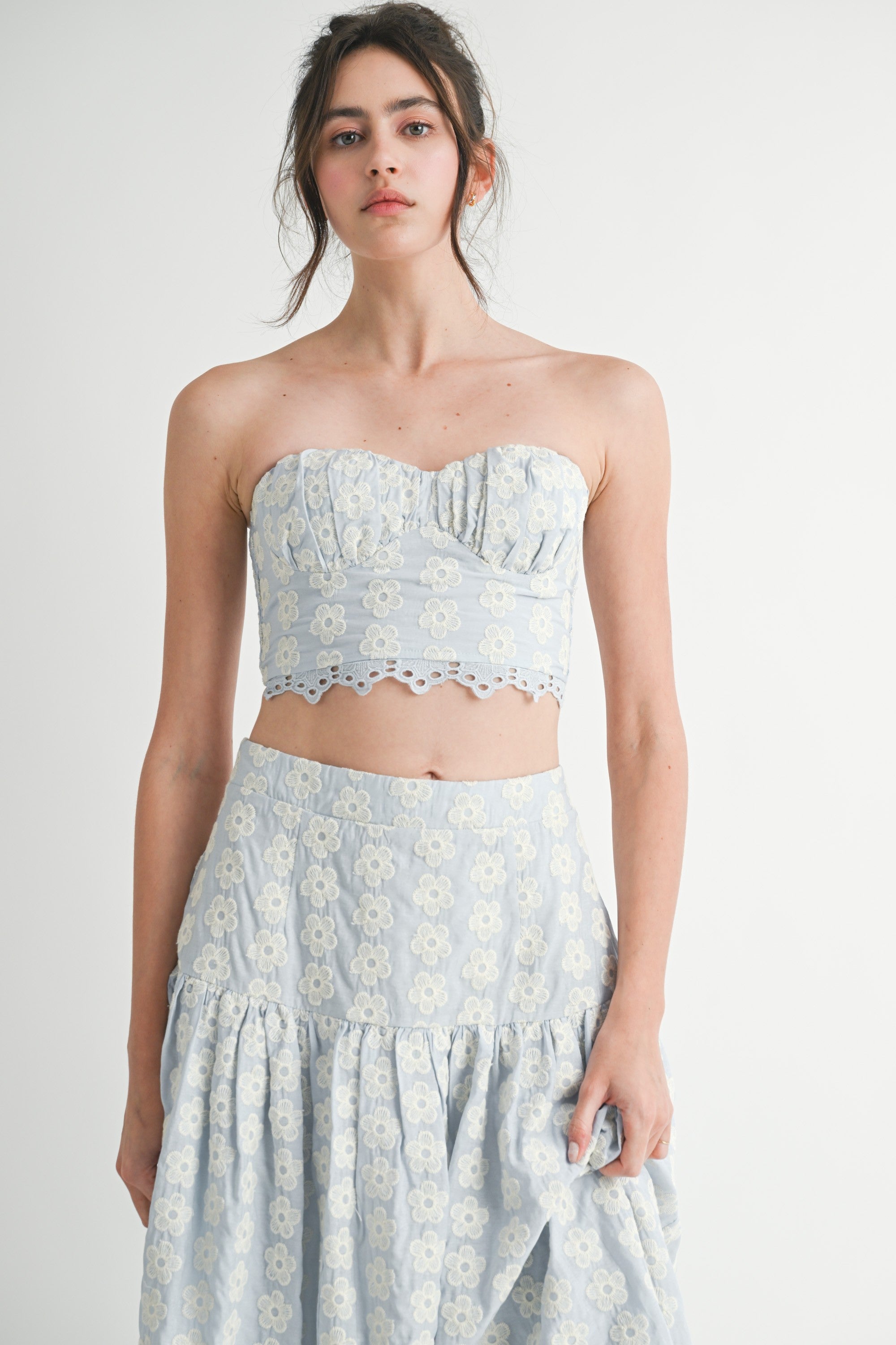 Alyssa Floral Eyelet Strapless Crop Top | Blue