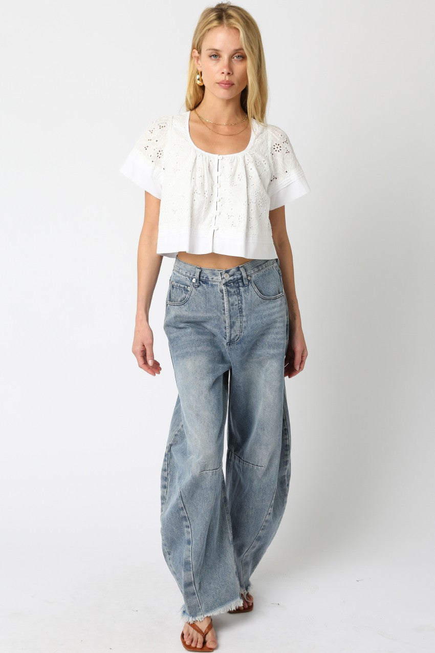 Toni Eyelet Floral Top | White