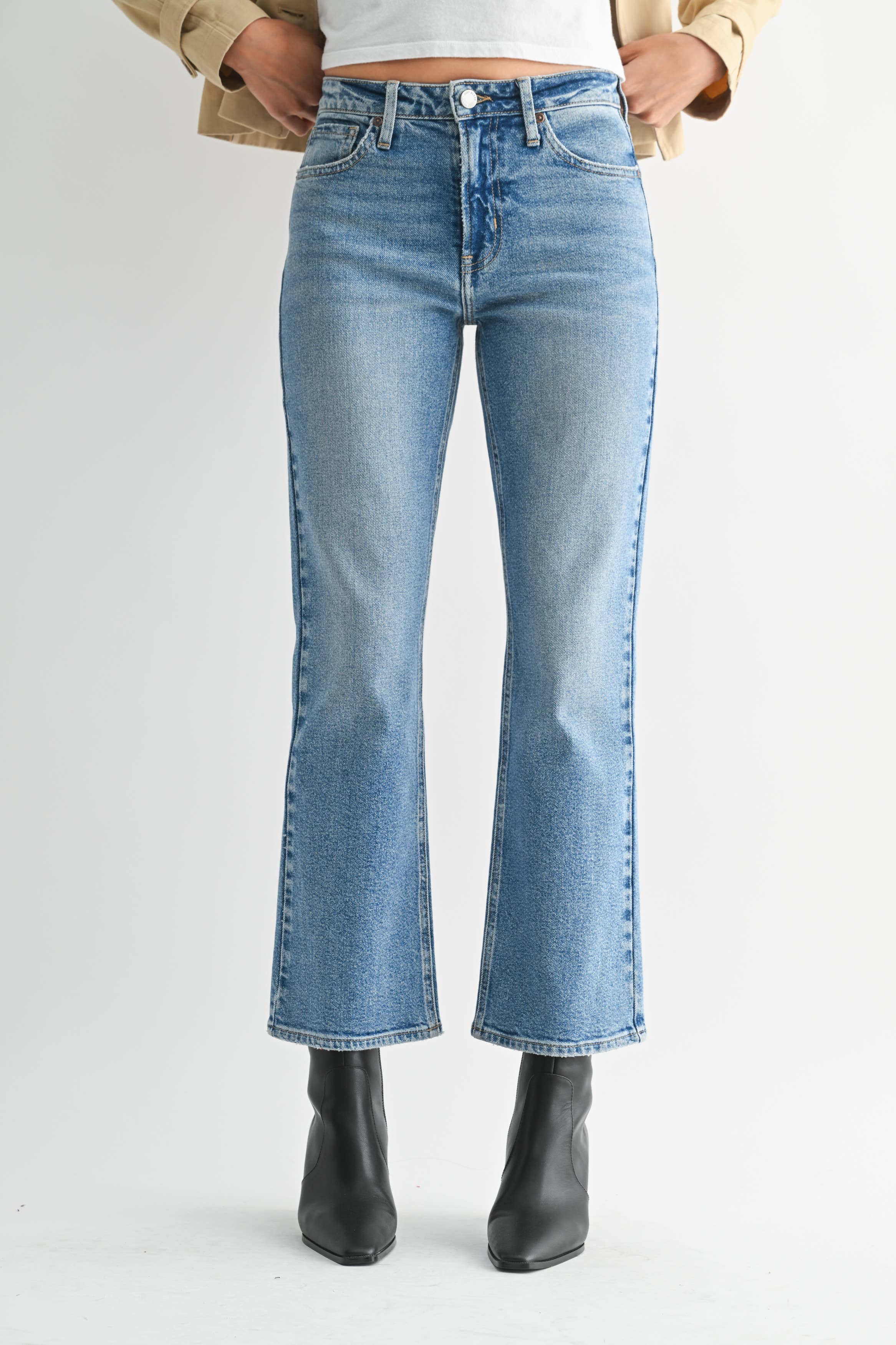 Slim Cropped Bootcut Jeans