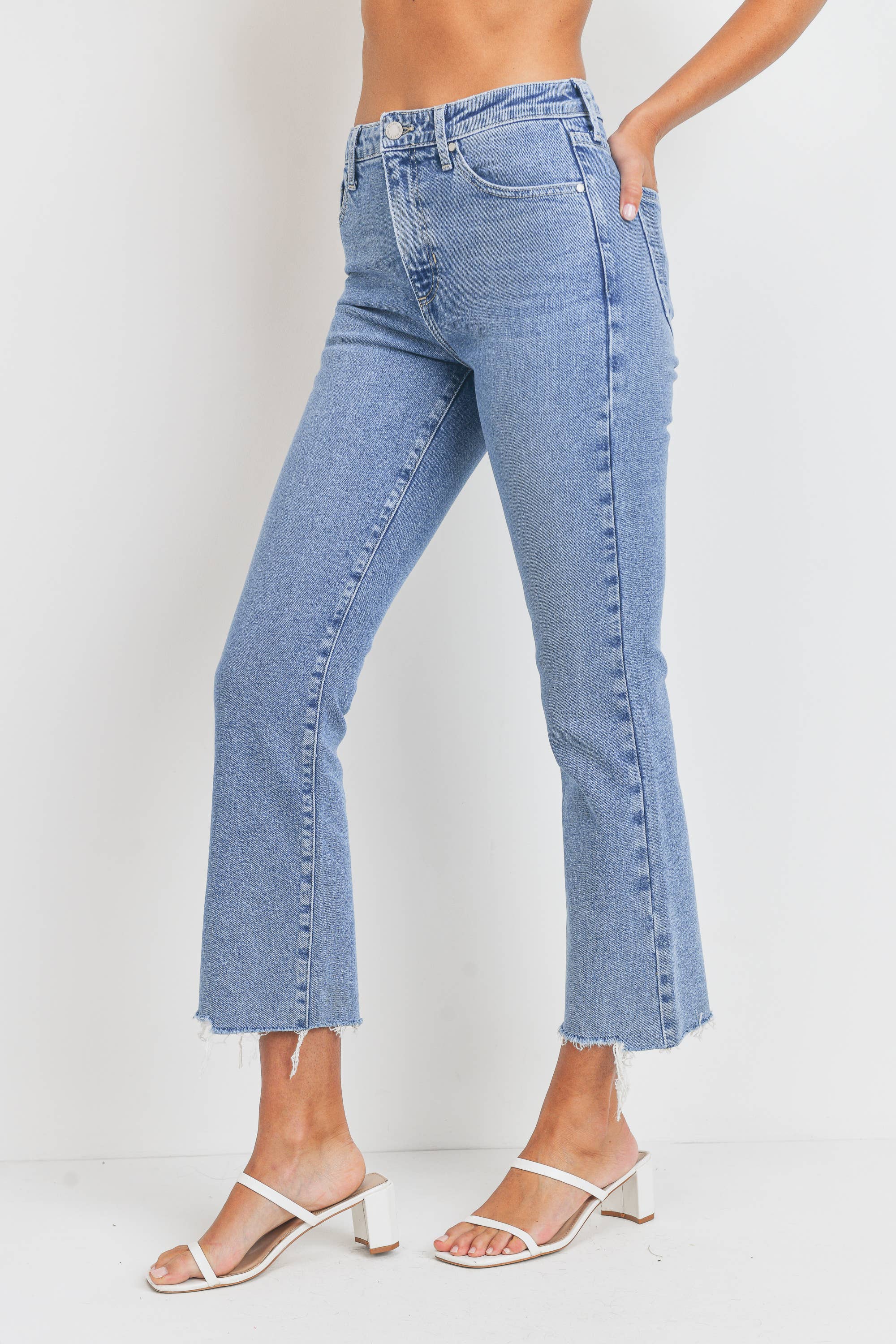 Vana Vintage Cropped Flare Jeans