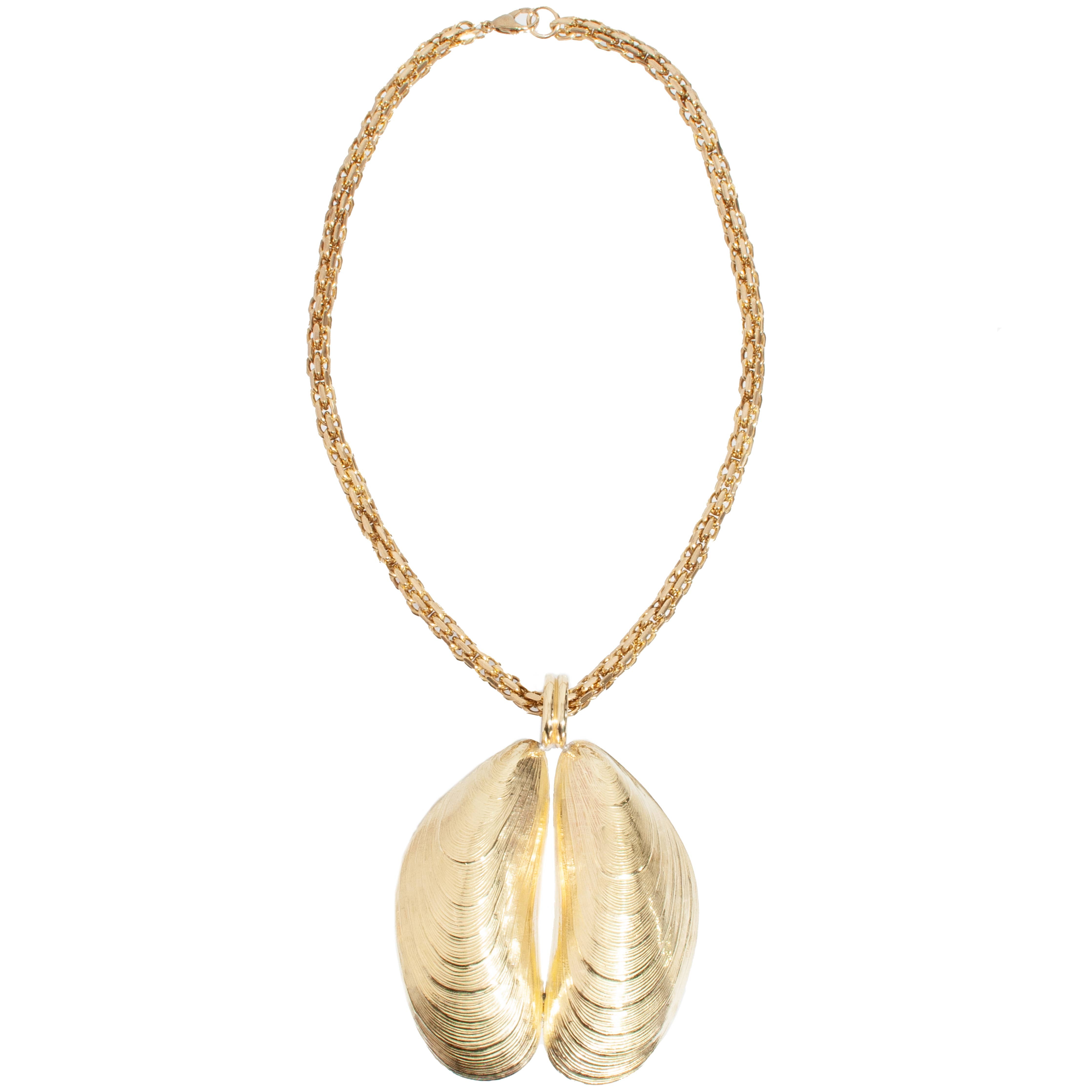 Mira Pendant