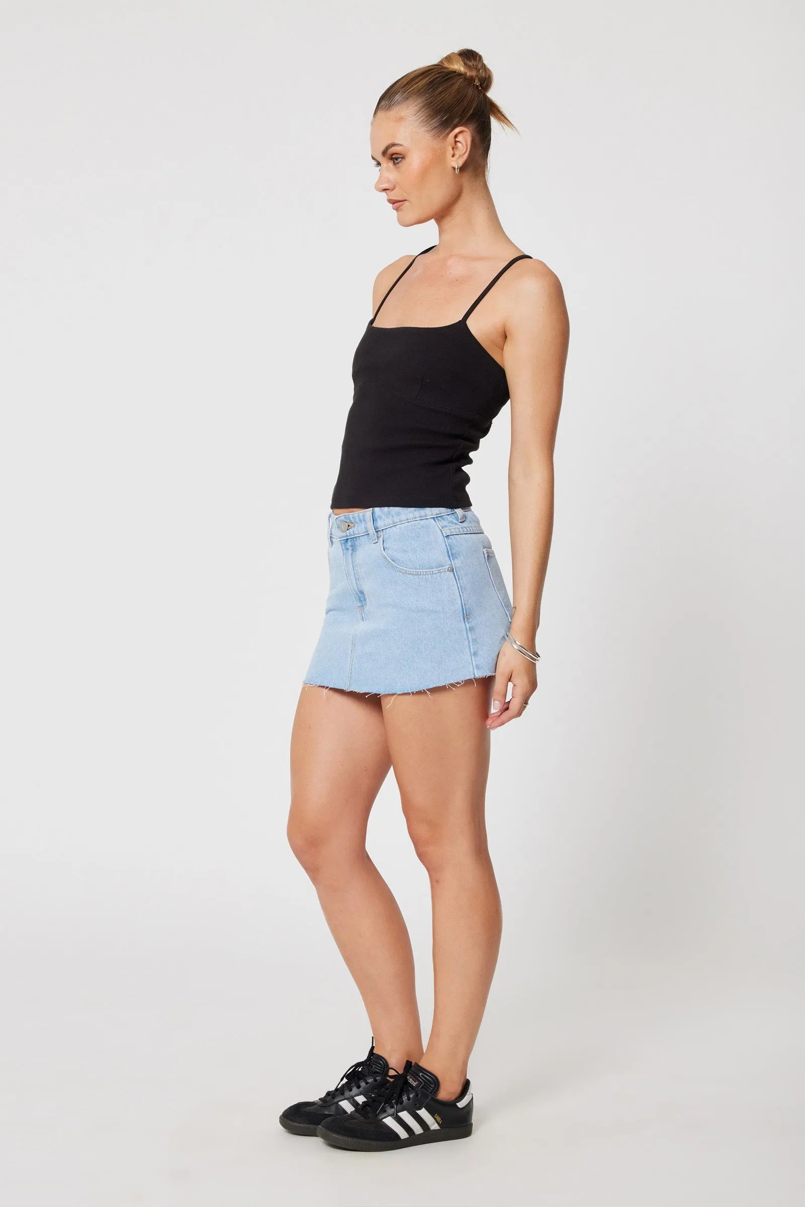 99 Low Skirt Kendall