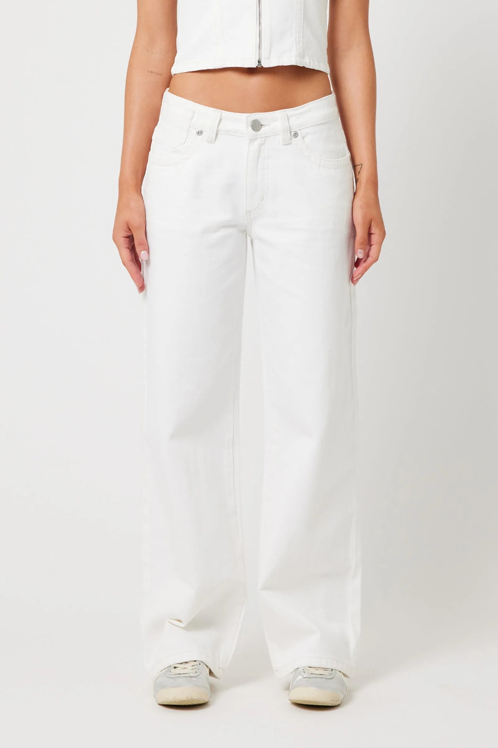Abrand X Rip Curl | 99 Baggy White Wash