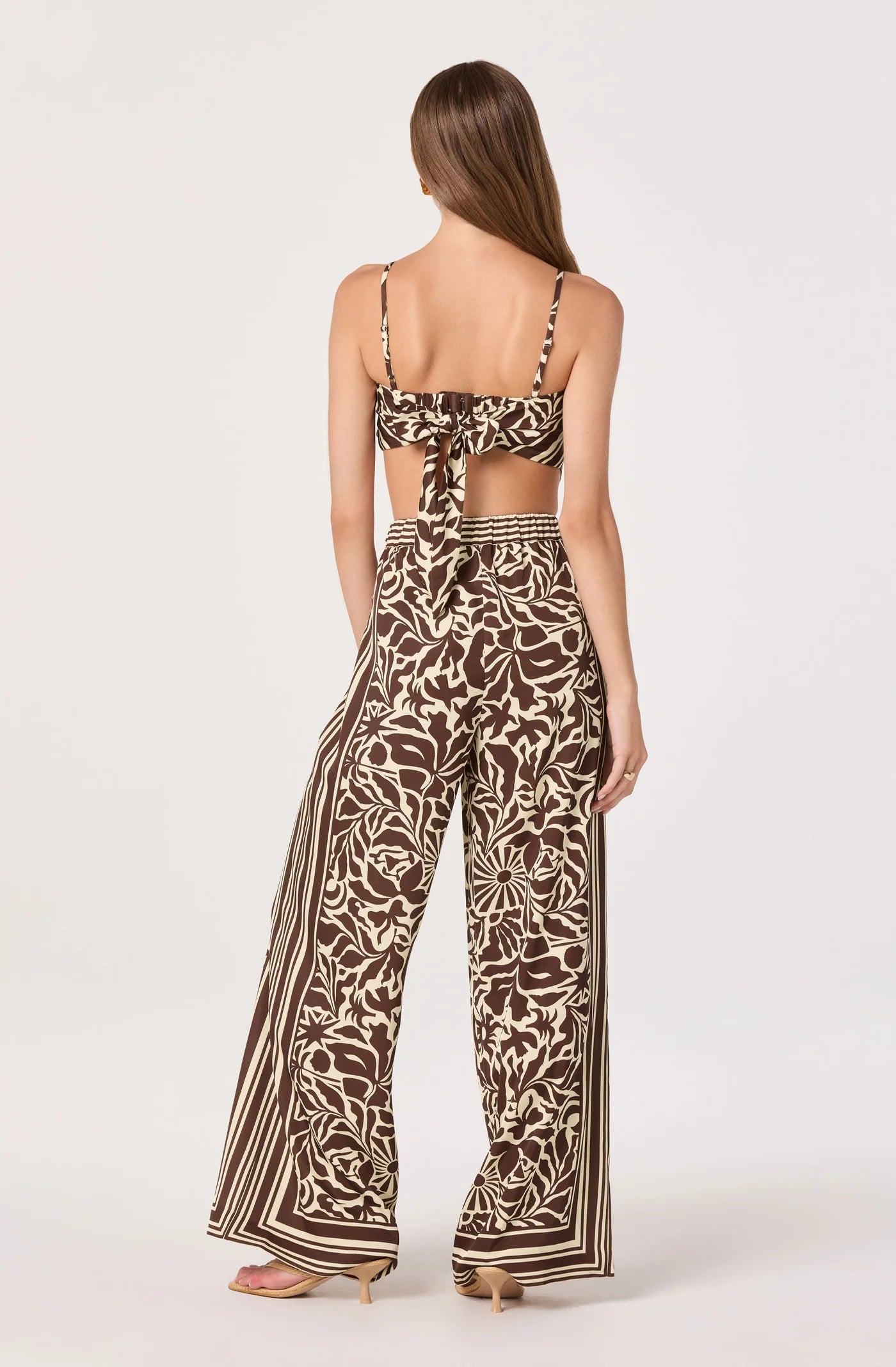 ASTR the Label Eva Brown Tropical Top