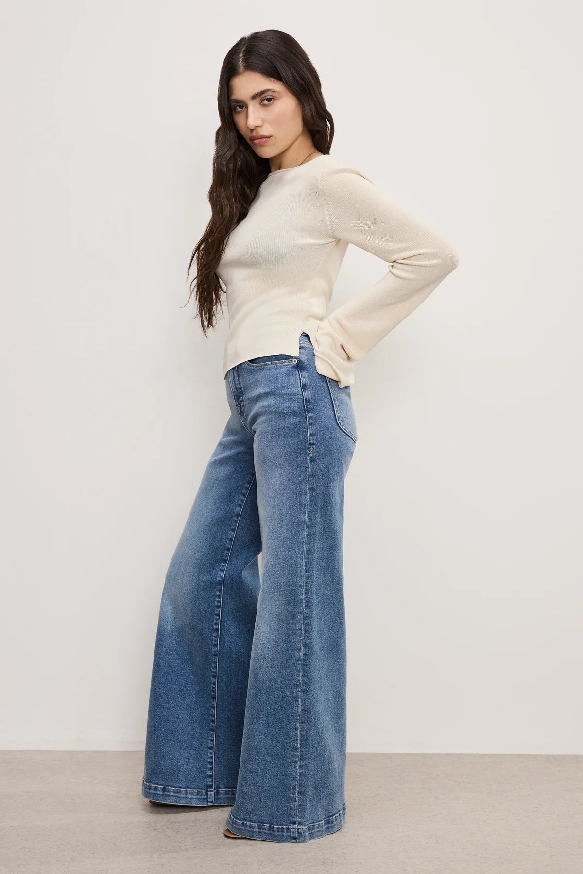 Good Petite Palazzo Light Compression Jeans