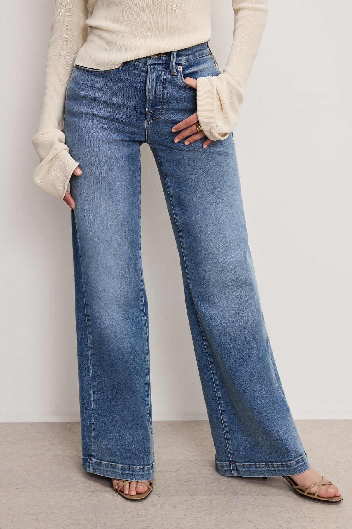 Good Petite Palazzo Light Compression Jeans