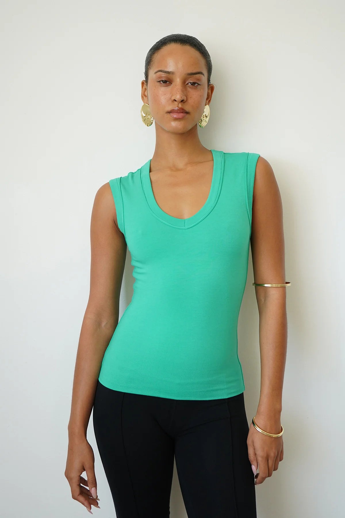LNA Carey Deep V Tank