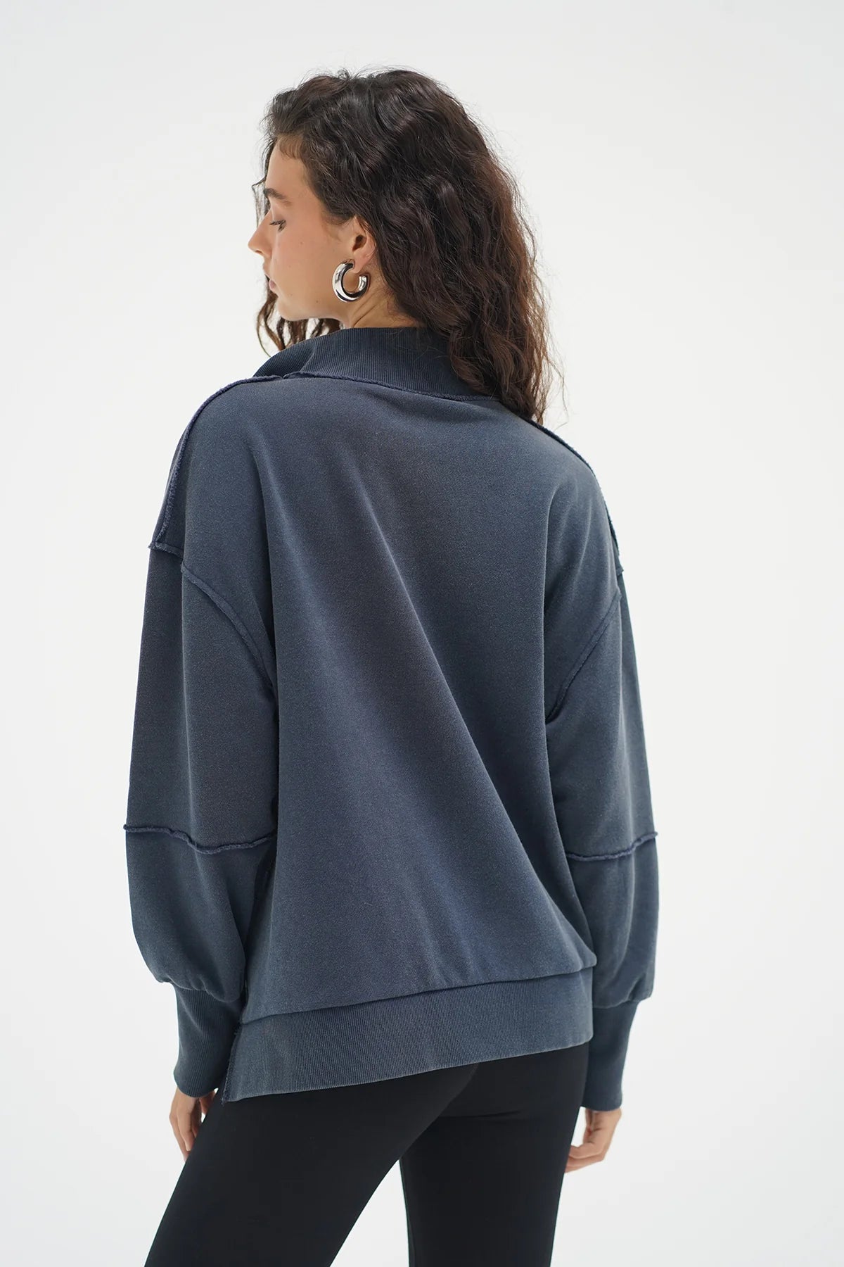 Hallie Snap Collared Pull Over