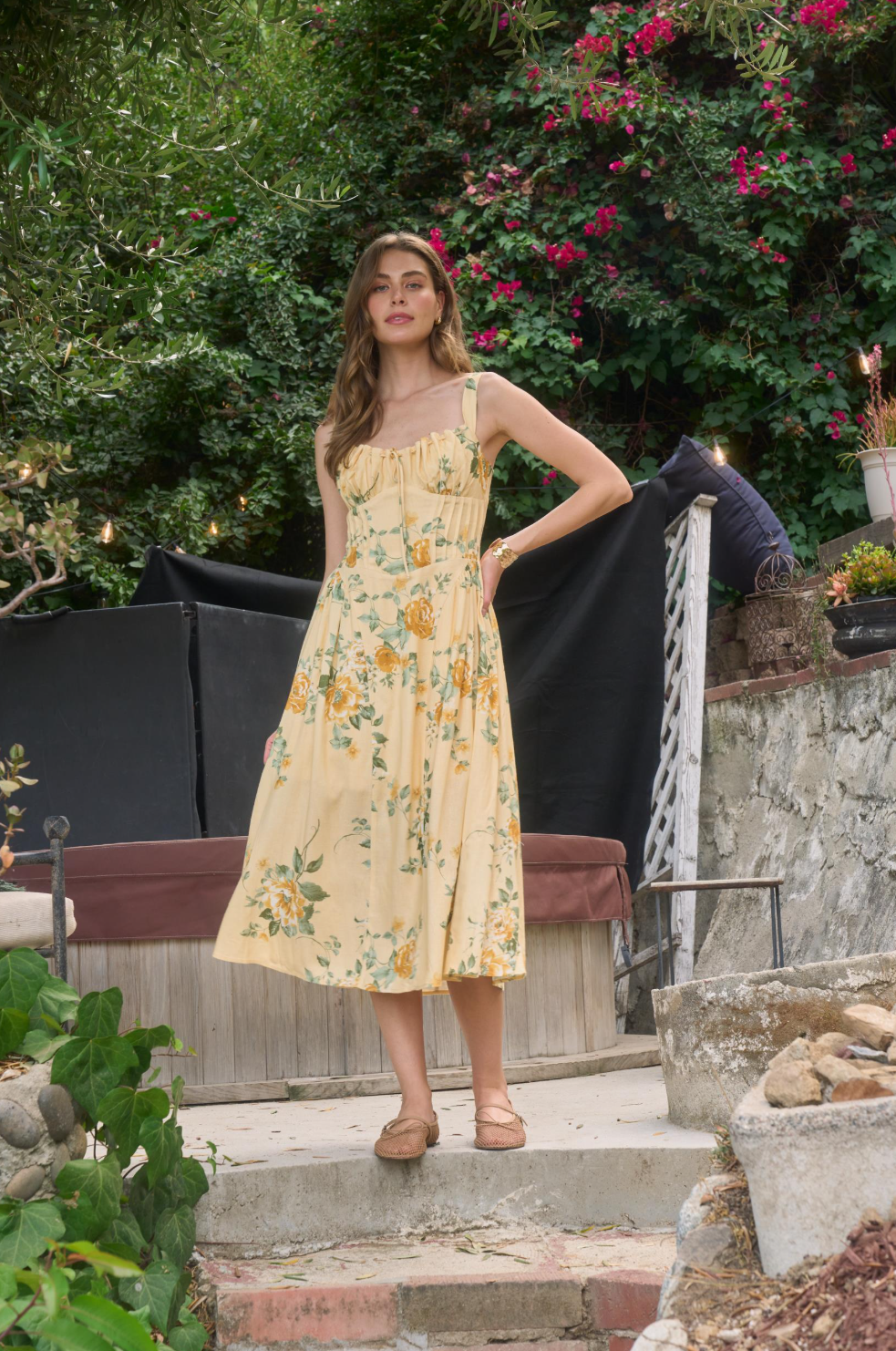 Moon River Katie Yellow Multi Midi Dress | Dress | Coco Kimono