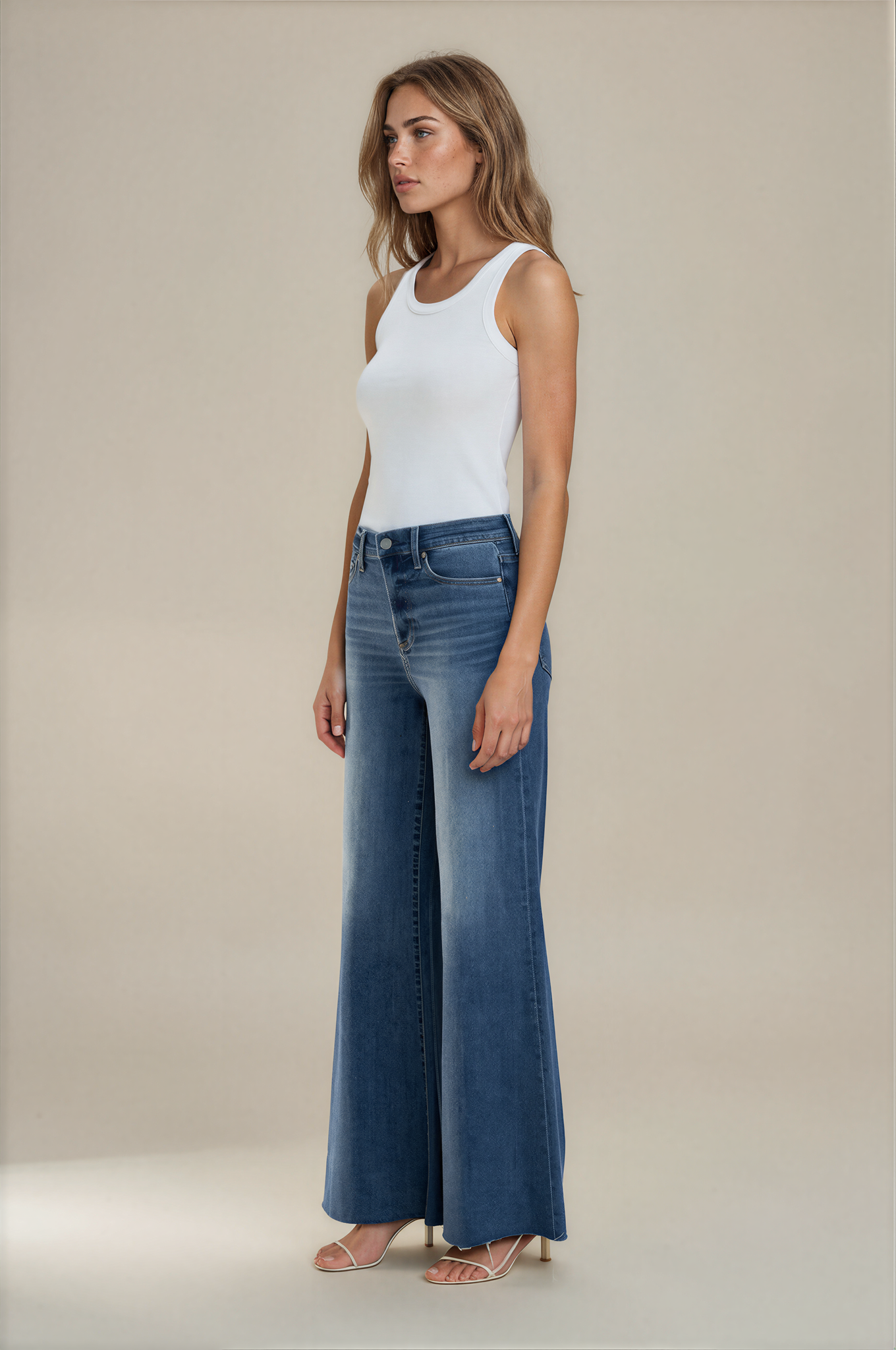 Pistola Izzy Mid Rise Wide Jean Study