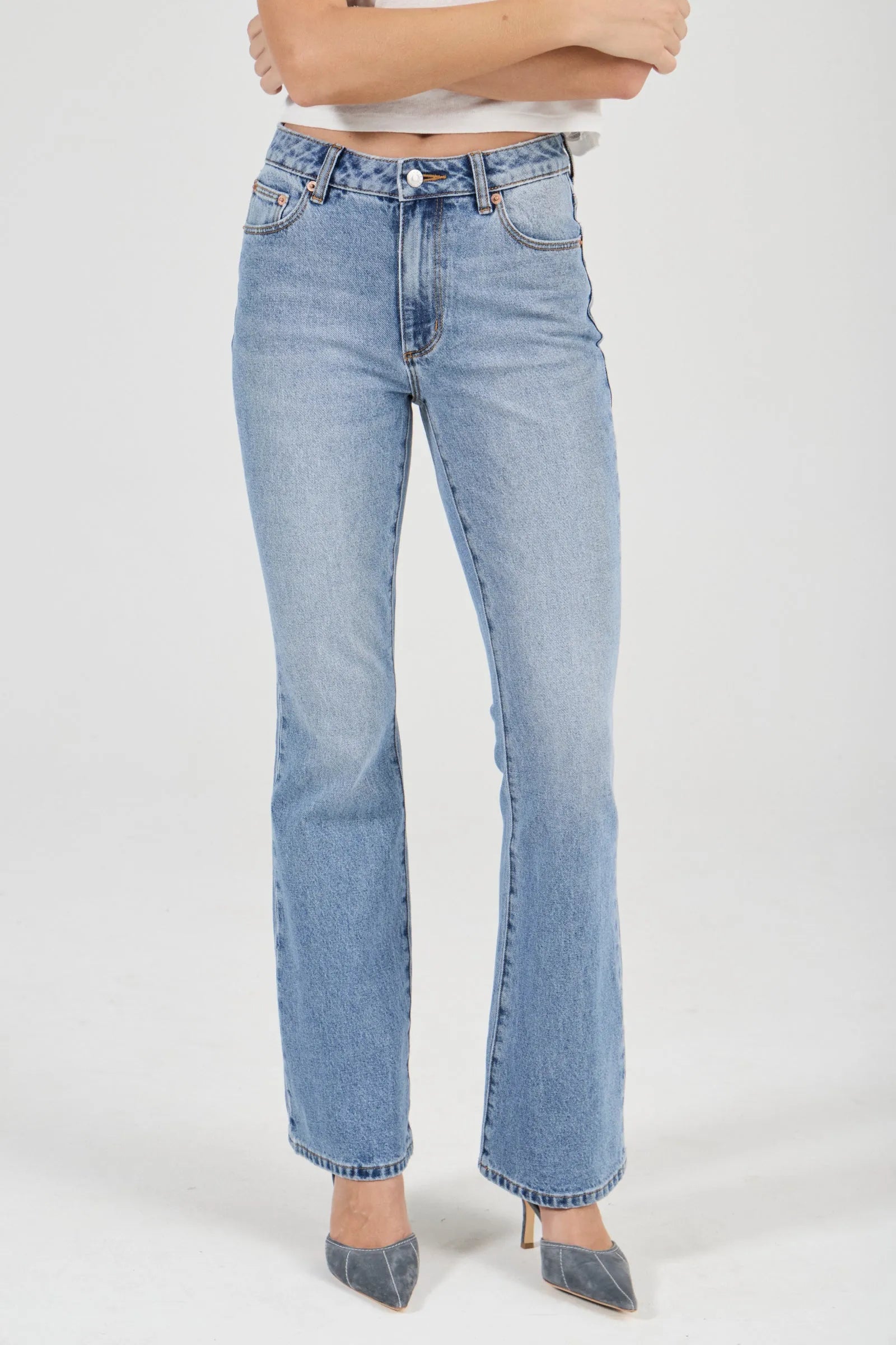Rolla's Midtown Bootcut Jean Surrender