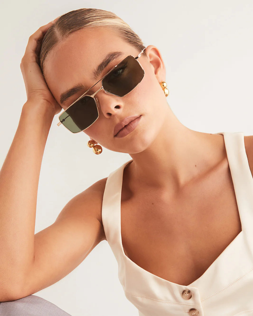 The Barbara Sunglasses | Light Gold Green