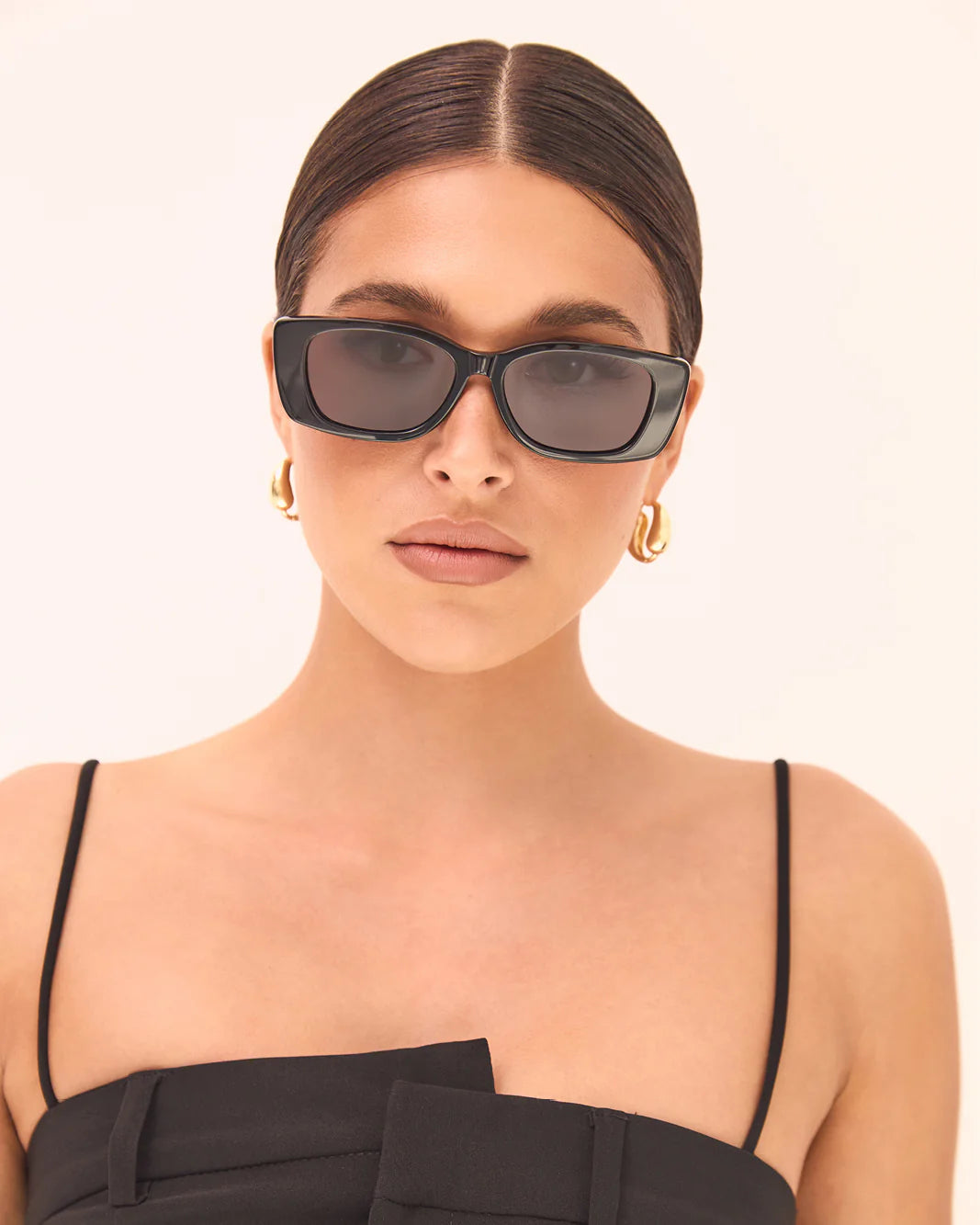 The Hepurn Sunglasses | Black Smoke