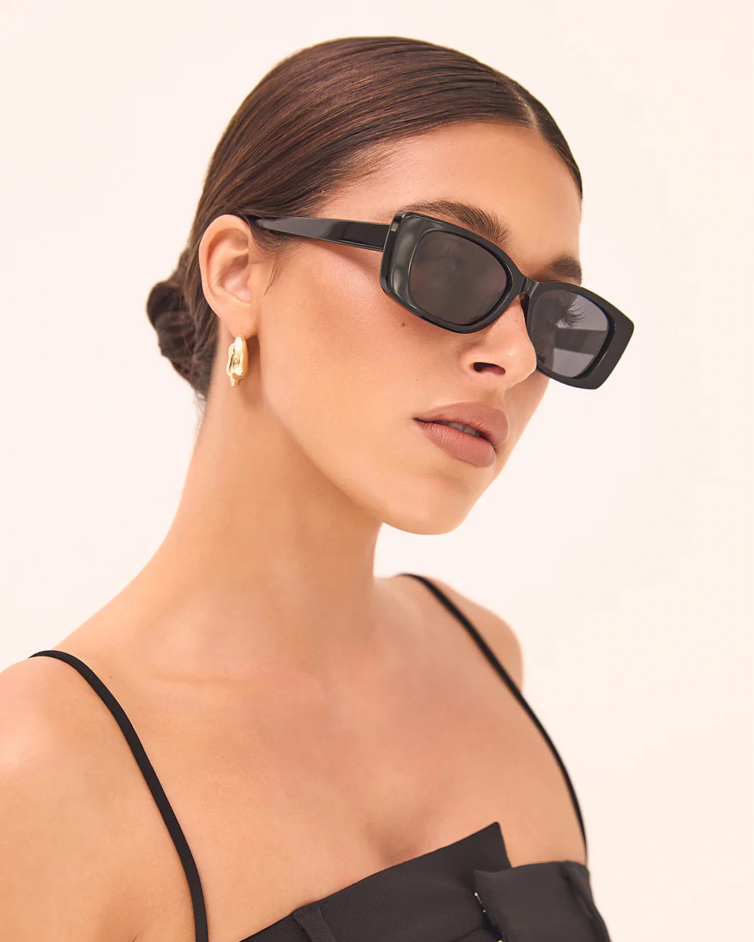 The Hepurn Sunglasses | Black Smoke