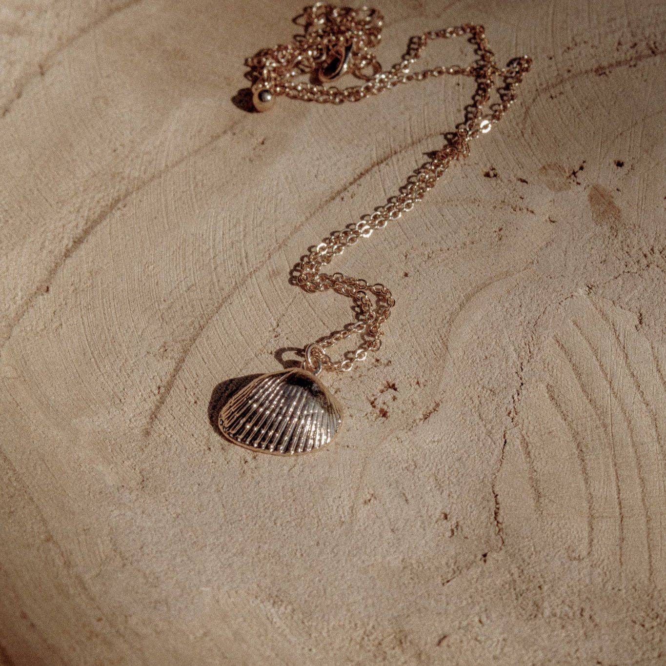 Jennie Shell Necklace