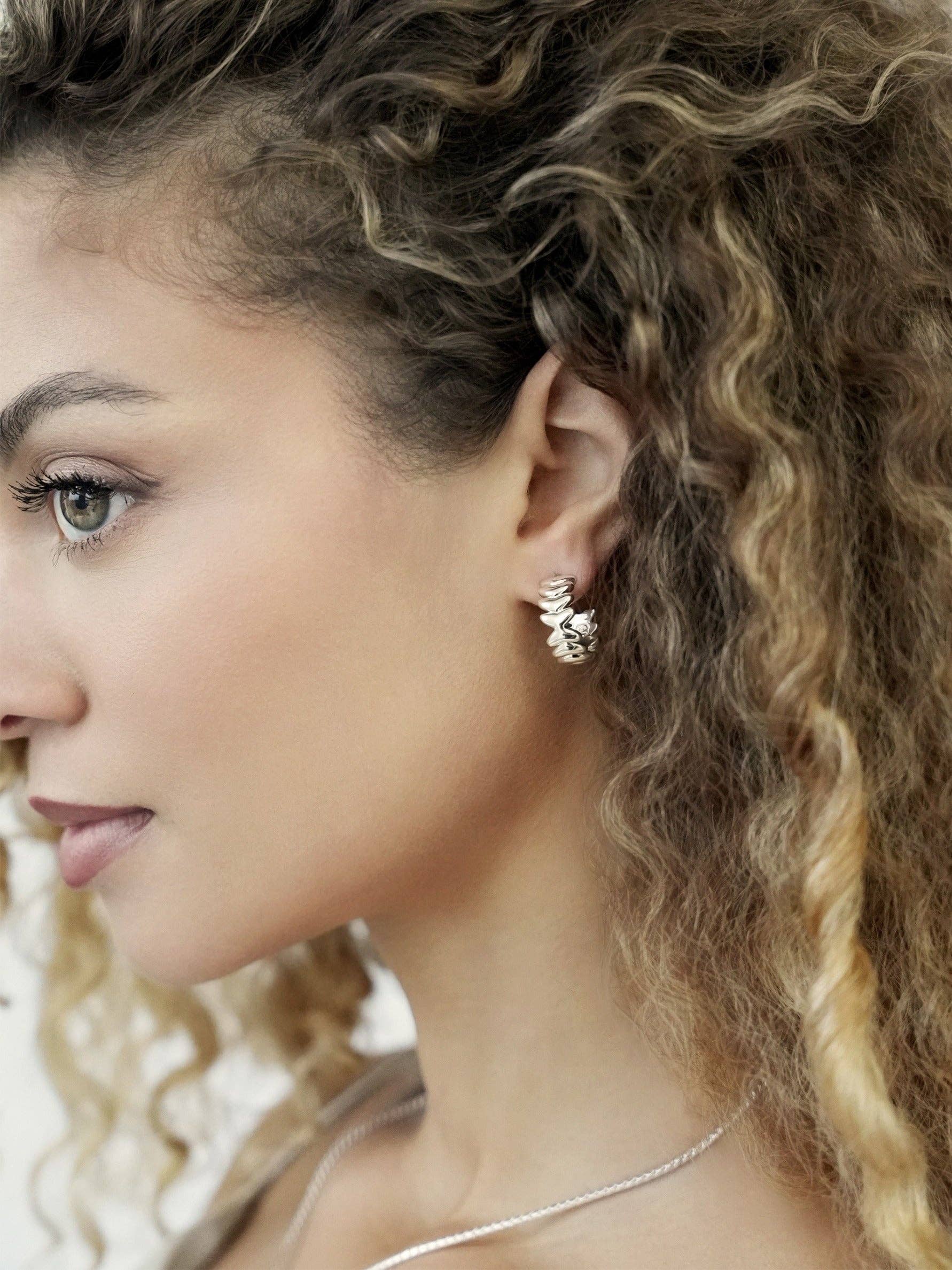 Small Metal Moderna Hoops