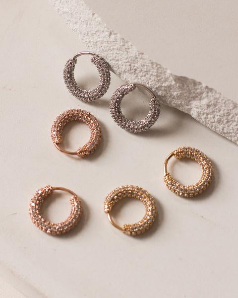 Pave Amalfi Huggies