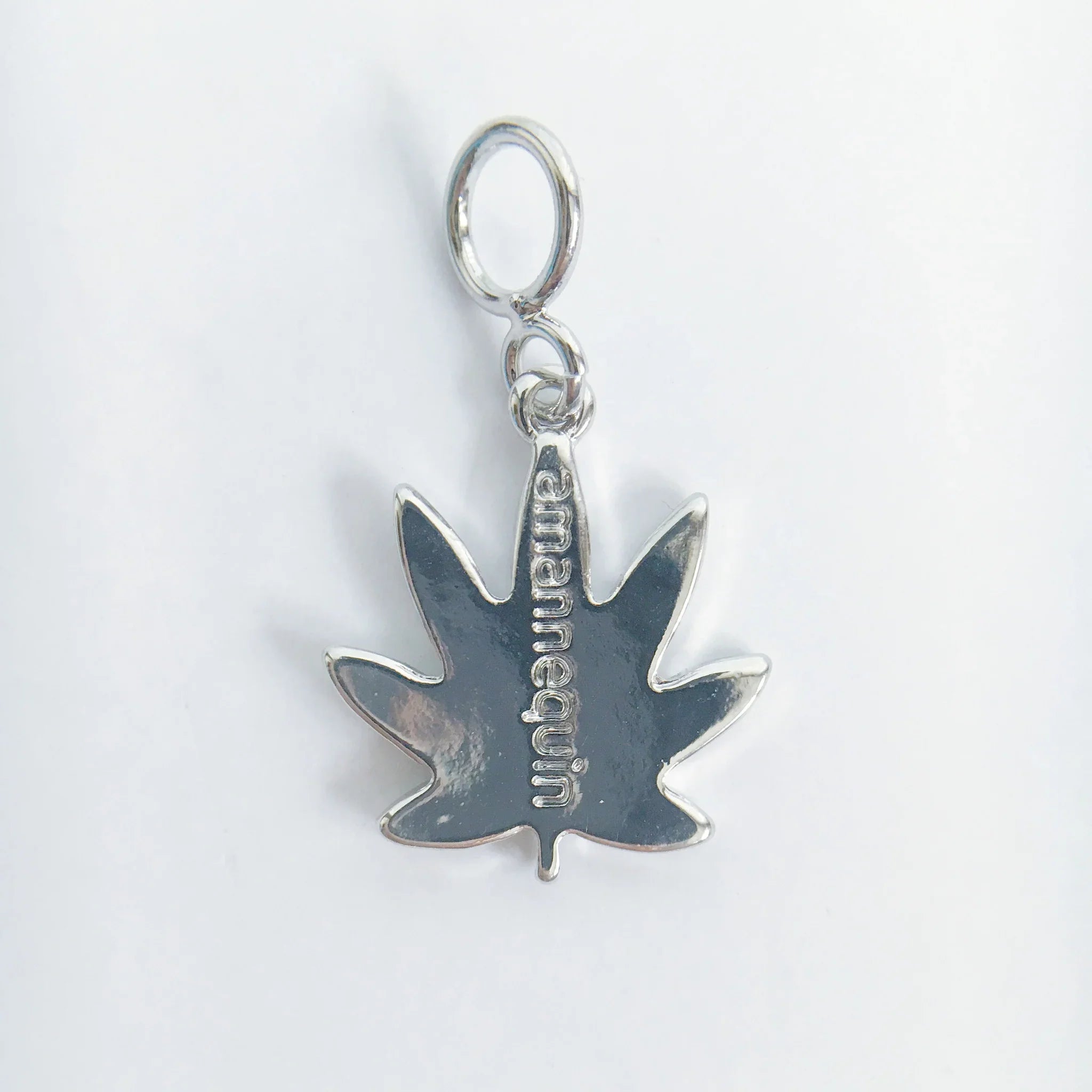 Chronica Pot Leaf Charm Choker - amannequin - amannequin