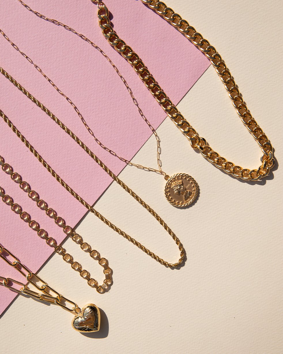 Queen Bee Necklace Gold