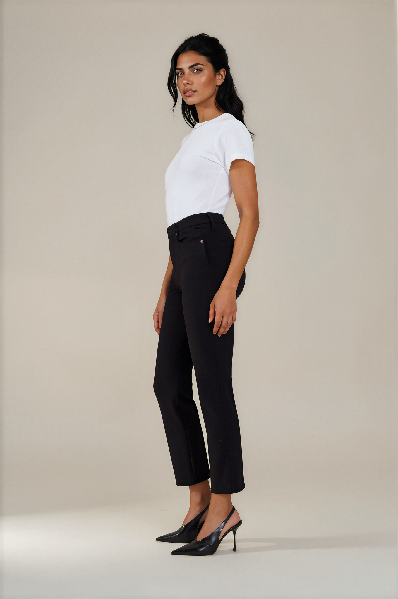 Lennon High Rise Cropped Bootcut Jeans Noir