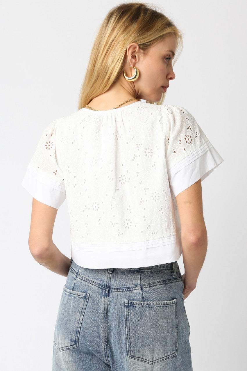 Toni Eyelet Floral Top | White