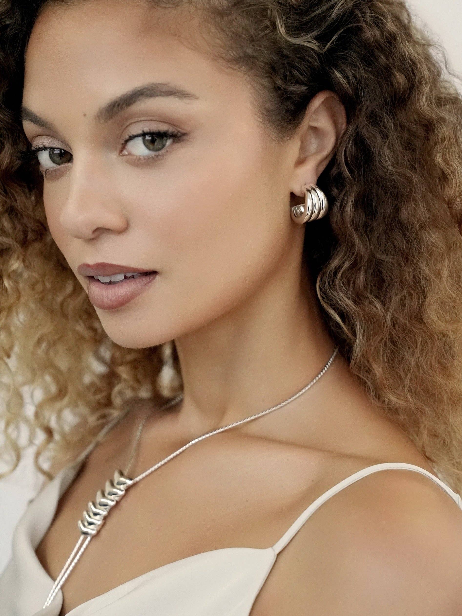 Triple Ribbed Hoops