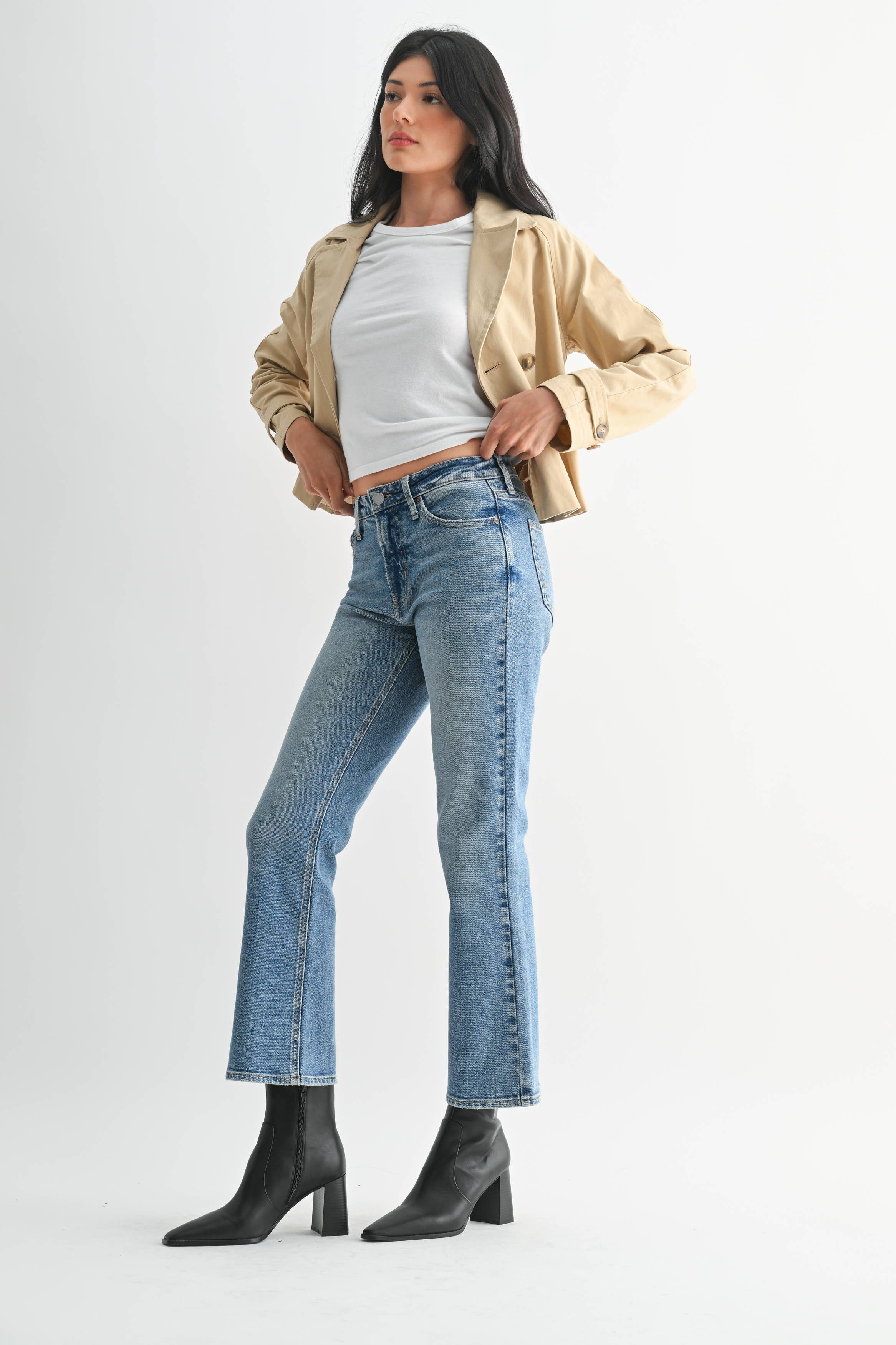 Slim Cropped Bootcut Jeans