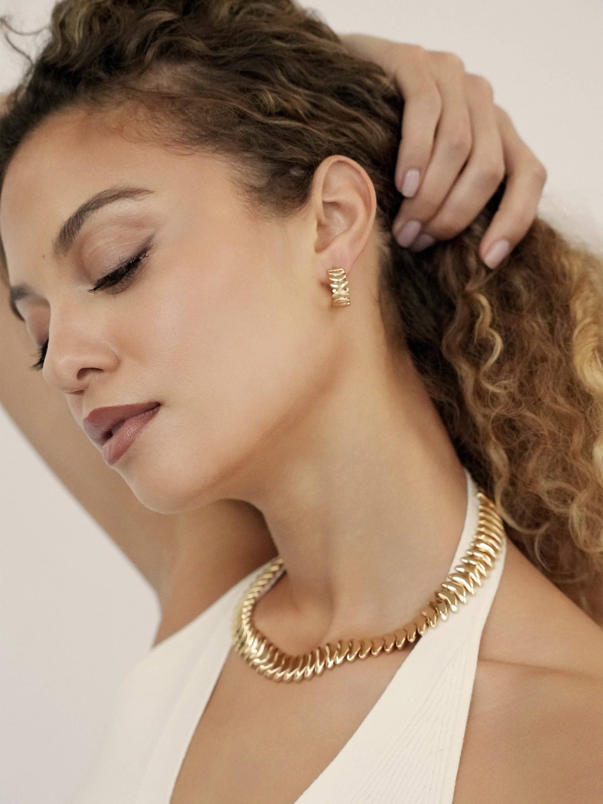 Small Metal Moderna Hoops