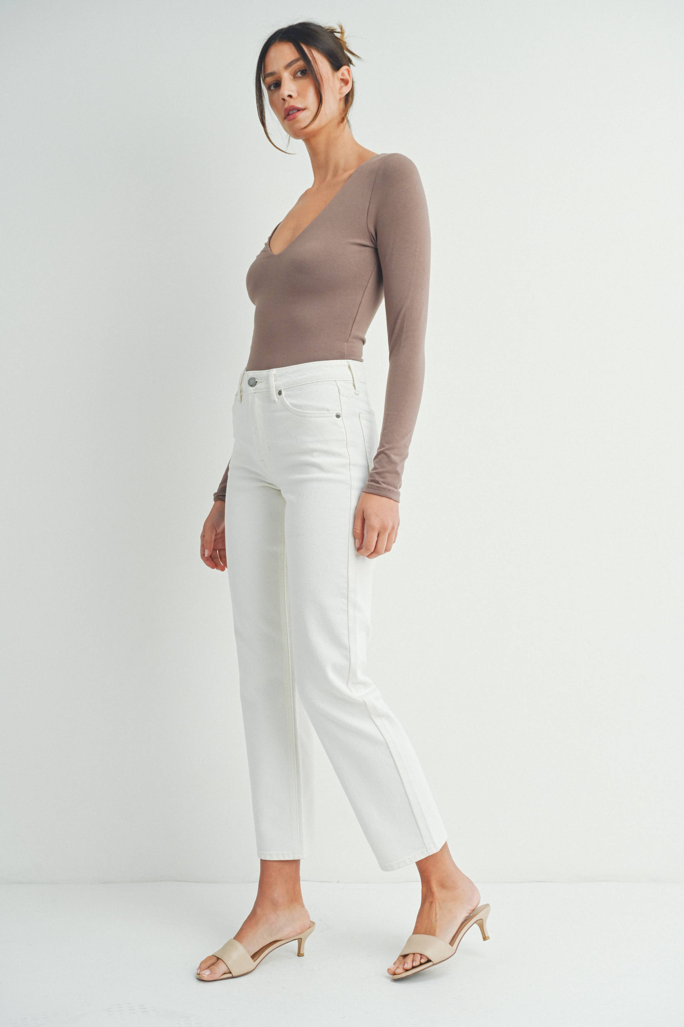 Sindie Mid Rise Cream Straight Jeans