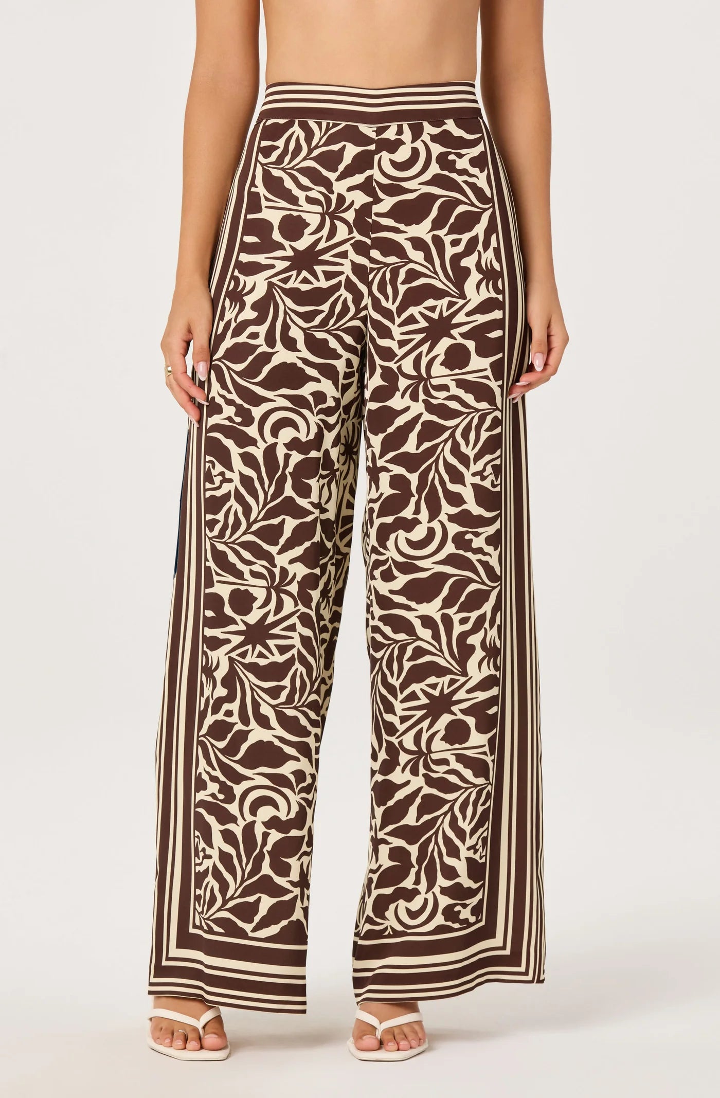 ASTR the Label Eva Brown Tropical Pants