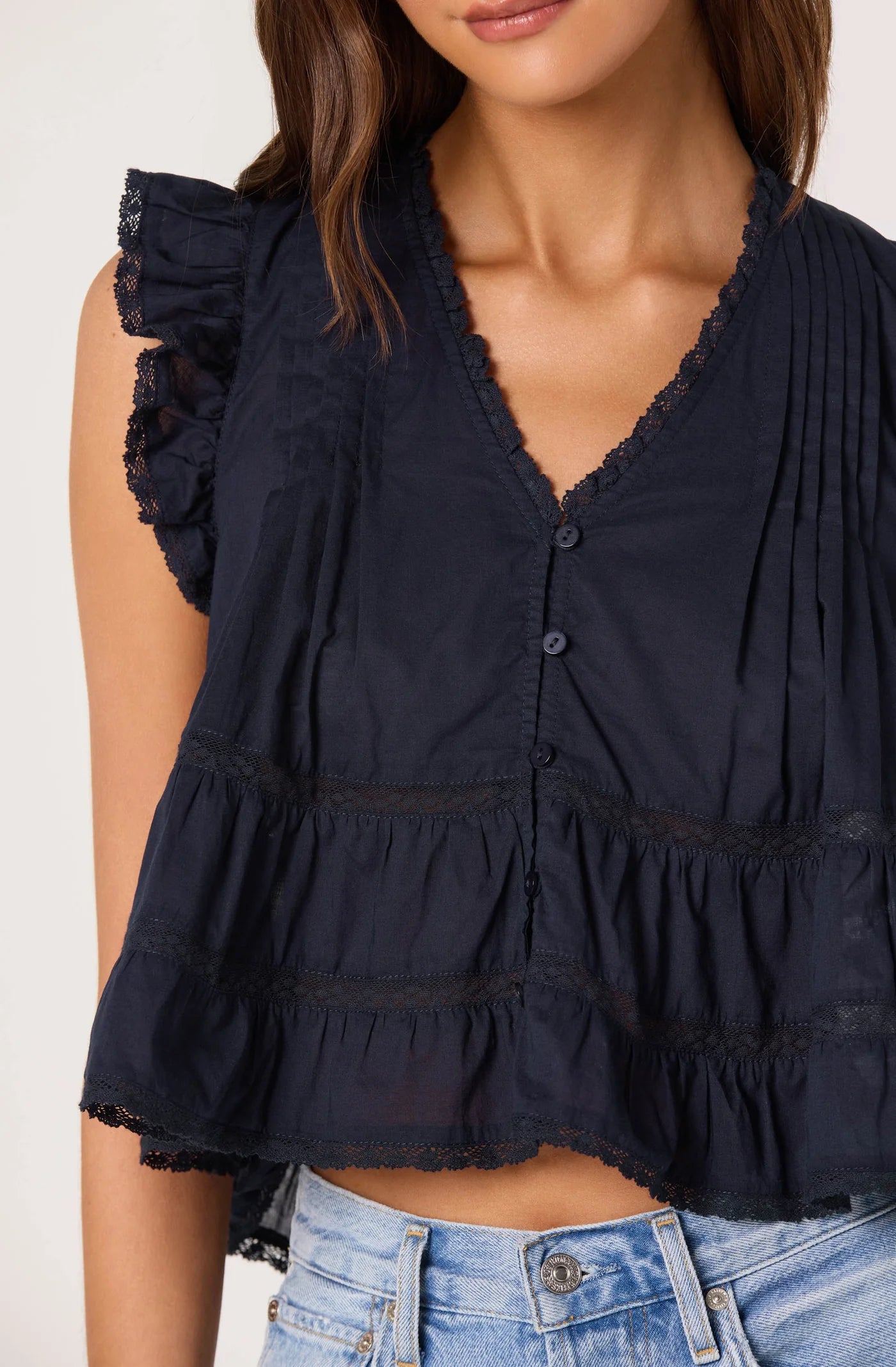 ASTR the Label Julie Flutter Sleeve Cropped Top