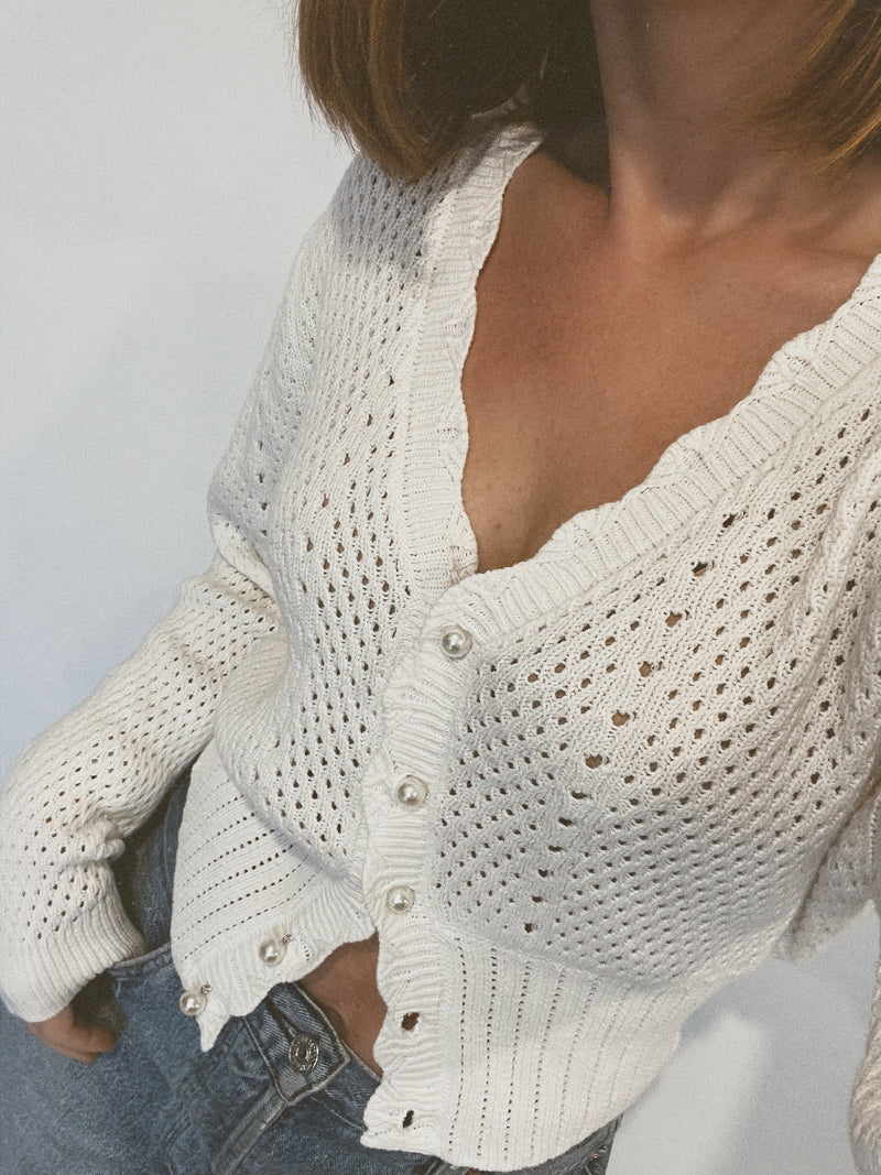 Dorothy Scalloped Cardigan | White