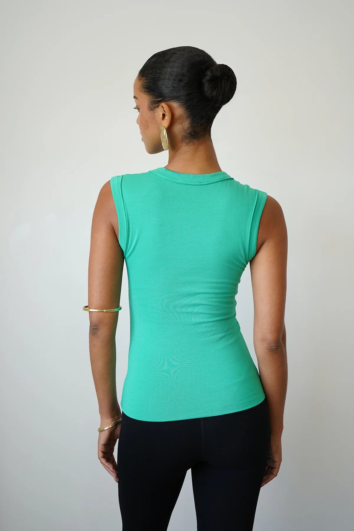 LNA Carey Deep V Tank