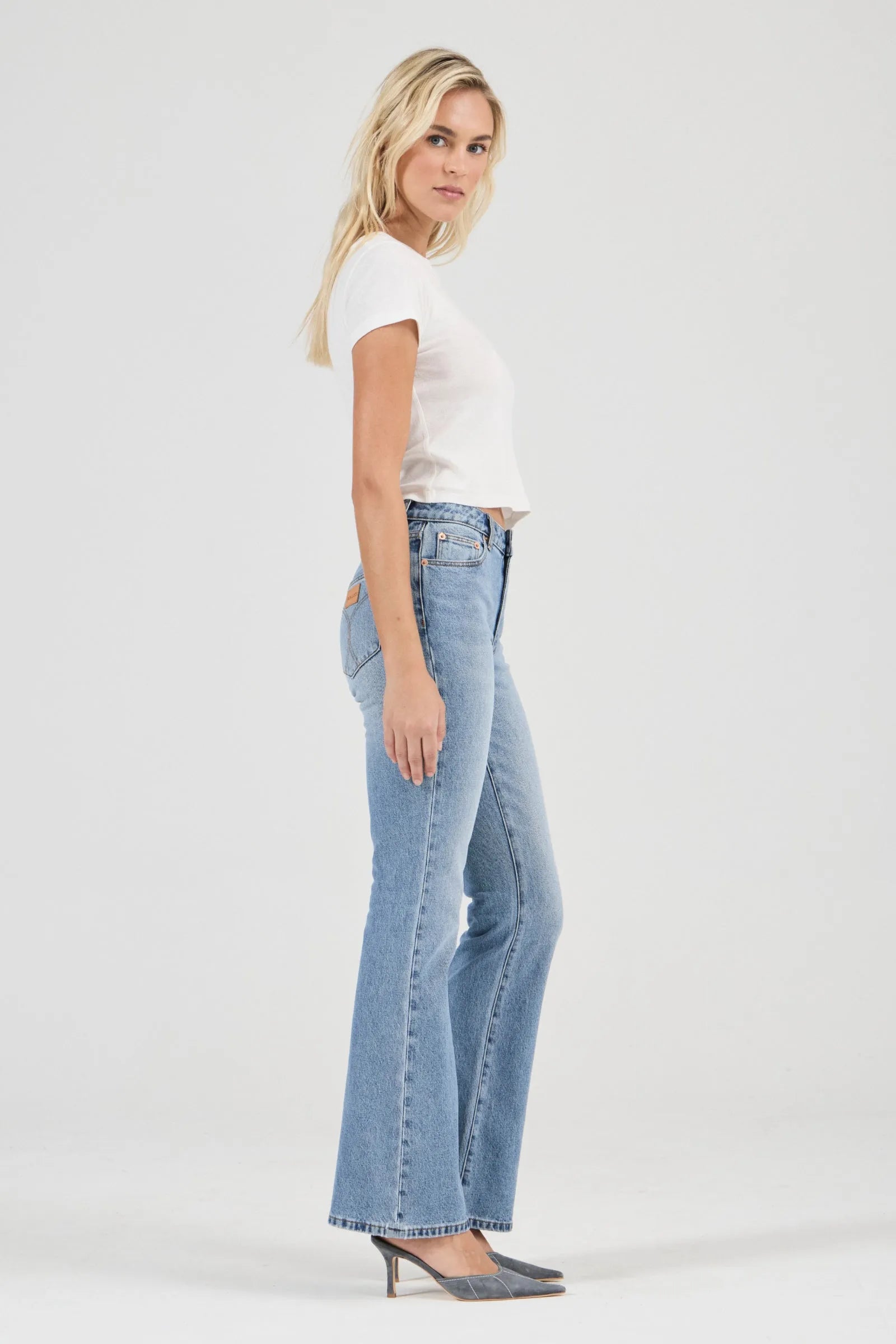 Rolla's Midtown Bootcut Jean Surrender