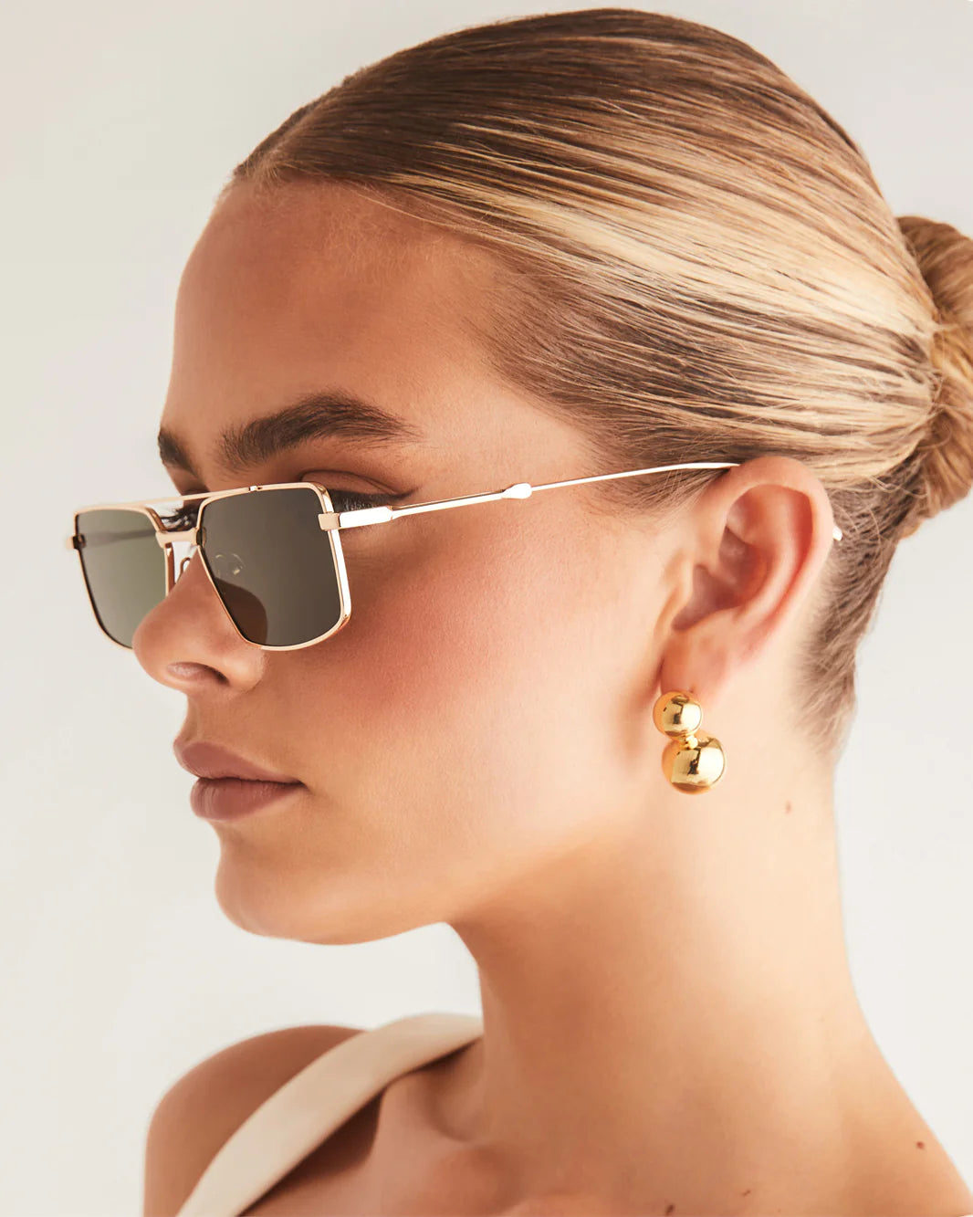 The Barbara Sunglasses | Light Gold Green