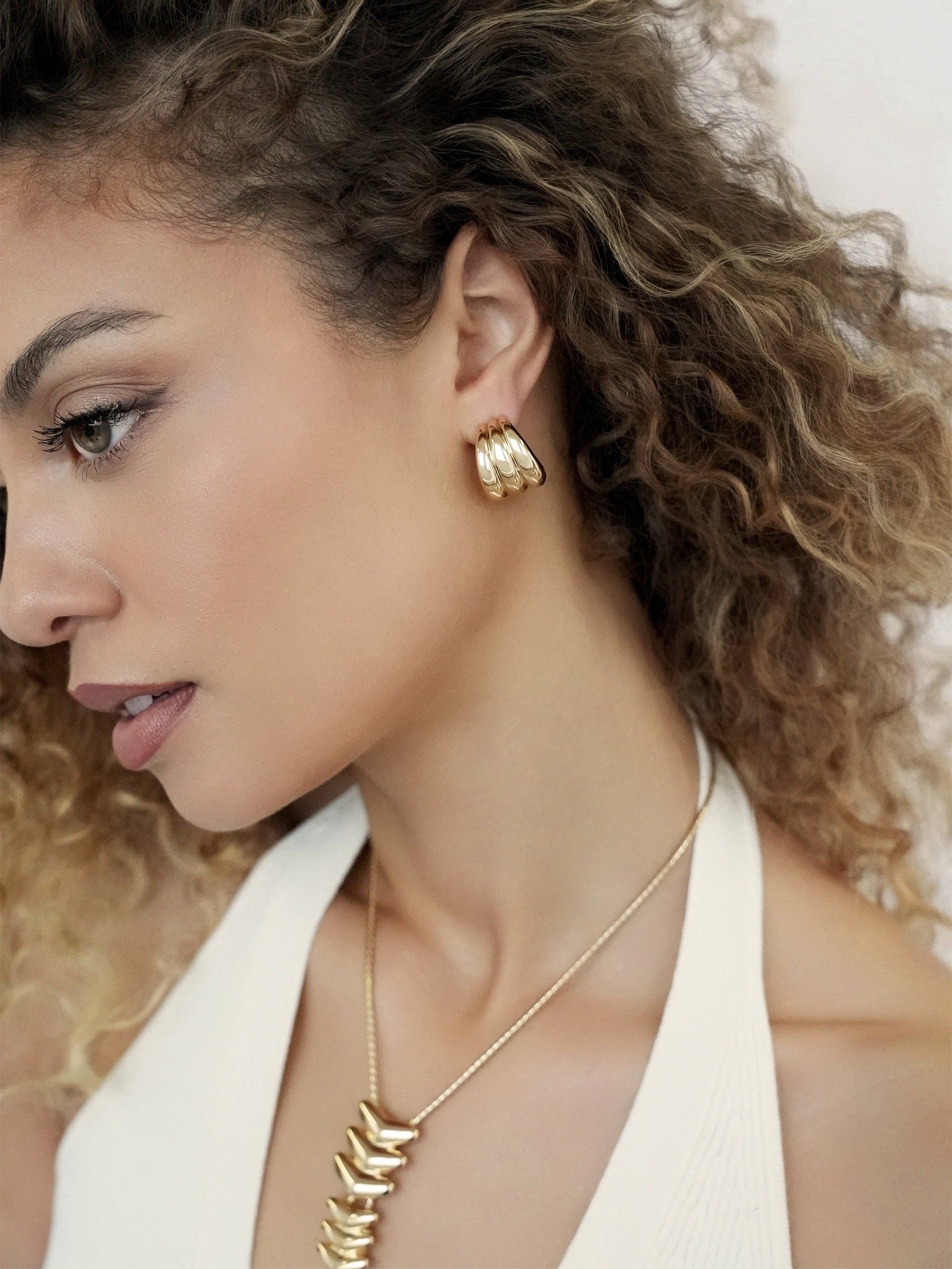 Triple Ribbed Hoops