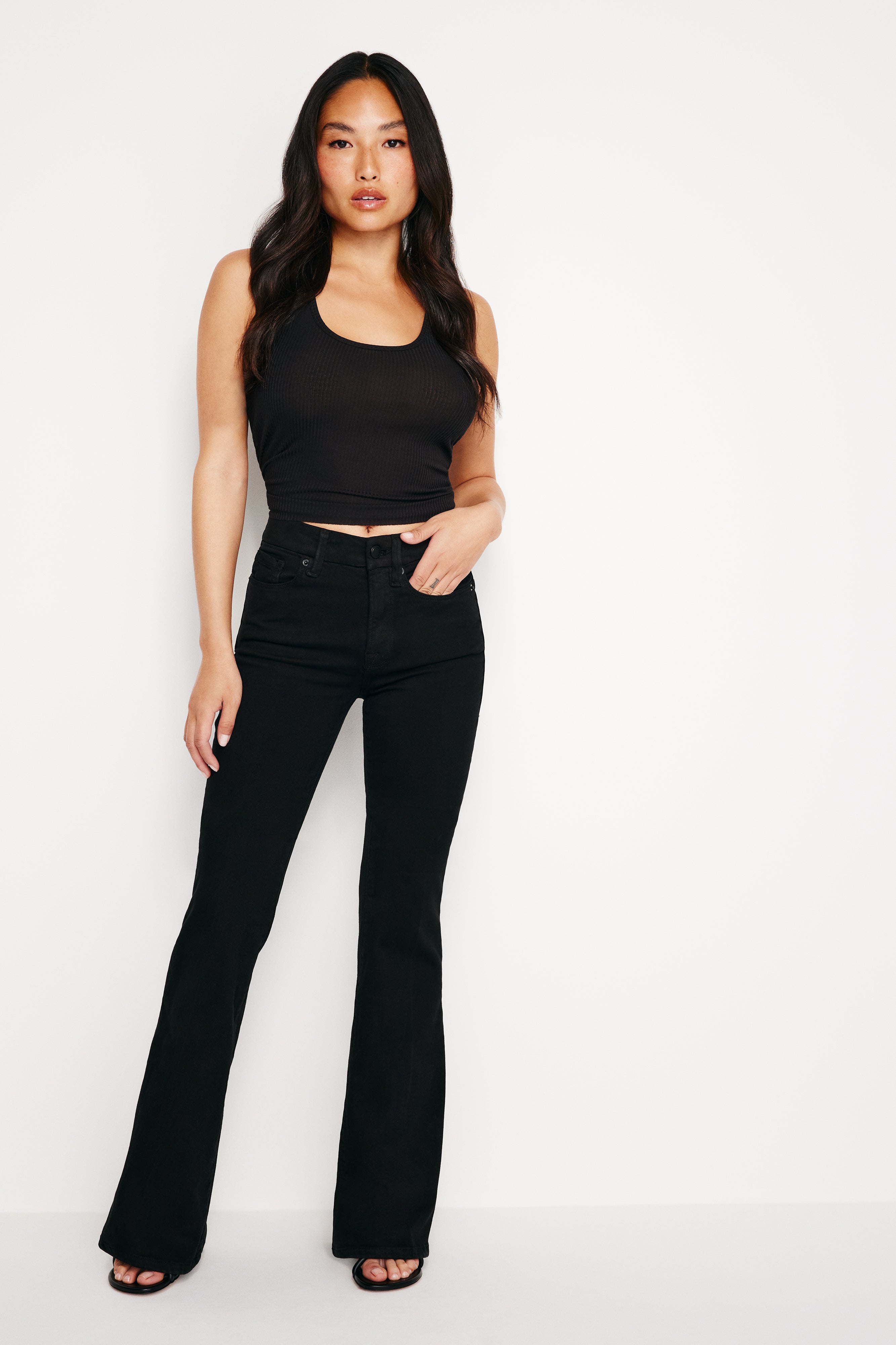 Good American | Good Petite Flare Jeans Black