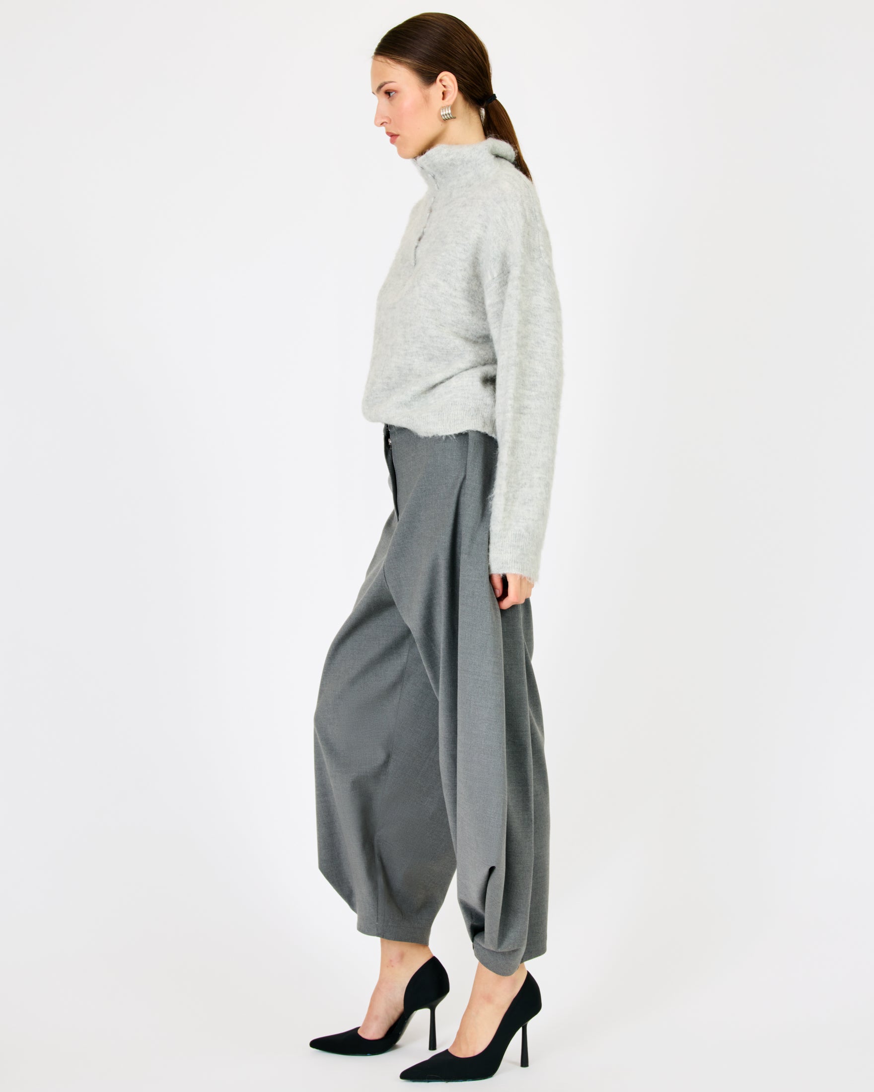 Maelly Gray Sweater